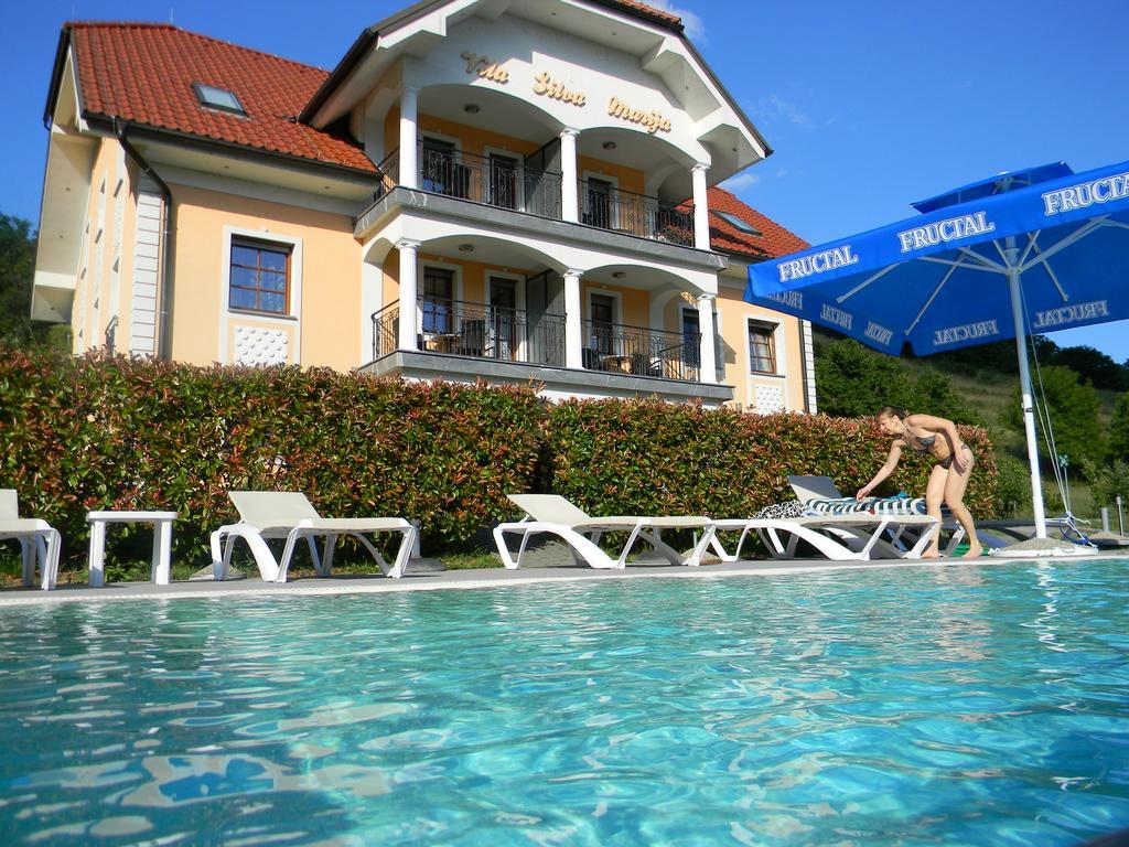 Vila Silva Marija Apartments Pišece Esterno foto