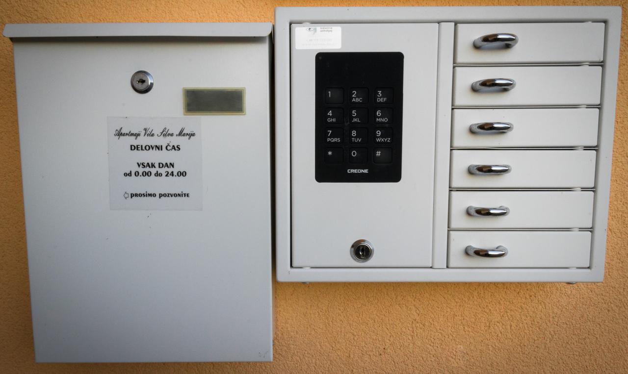 Vila Silva Marija Apartments Pišece Esterno foto